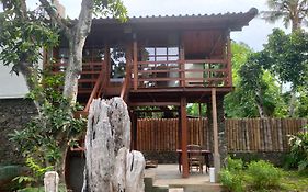 Vanaya Lodge